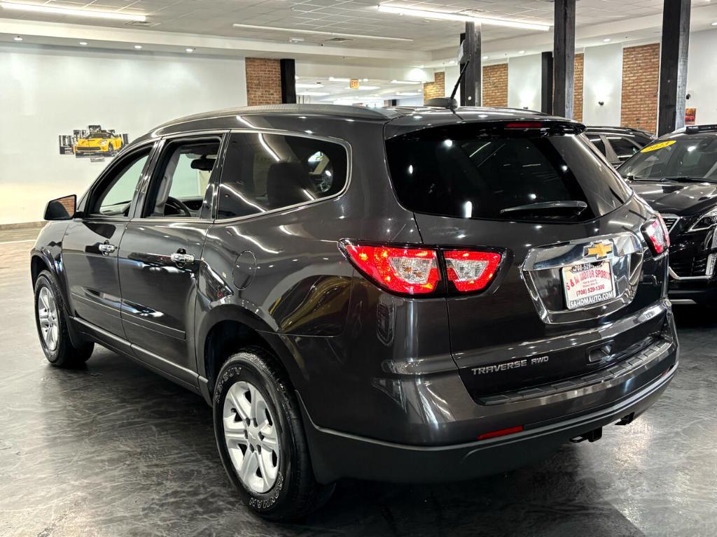 used 2017 Chevrolet Traverse car, priced at $8,988