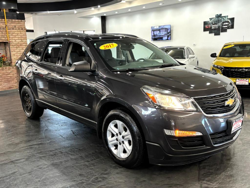 used 2017 Chevrolet Traverse car, priced at $8,988
