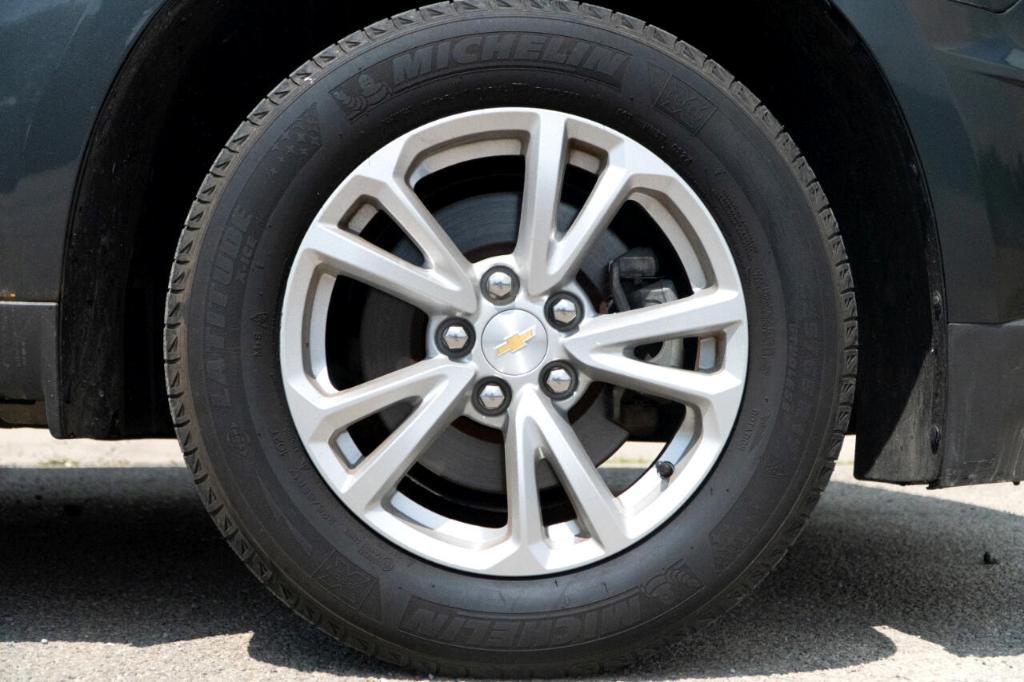 used 2017 Chevrolet Equinox car, priced at $8,988