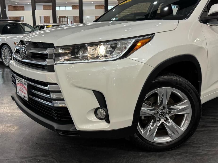 used 2018 Toyota Highlander car, priced at $29,988