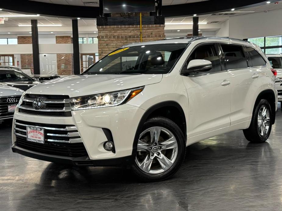 used 2018 Toyota Highlander car, priced at $29,988