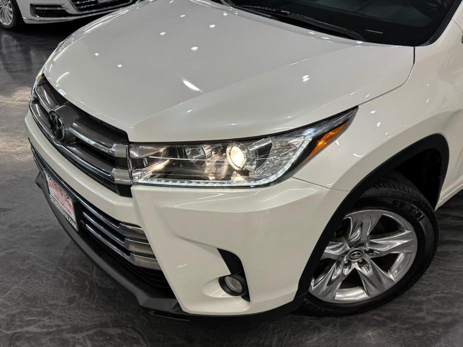 used 2018 Toyota Highlander car, priced at $29,988