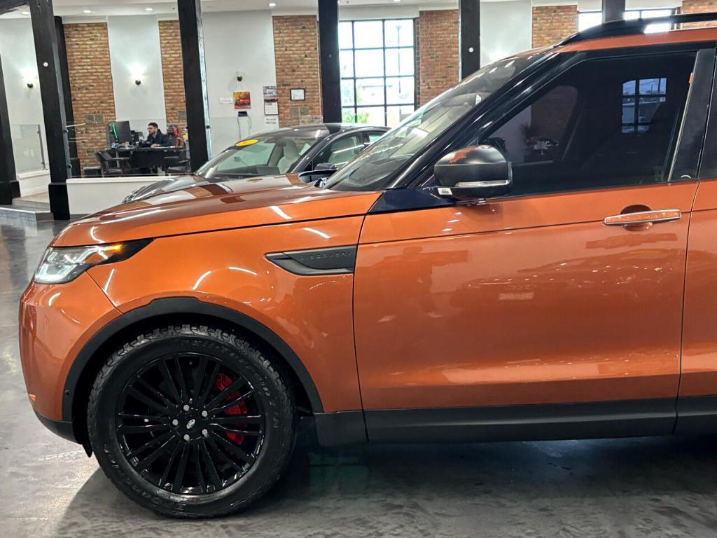 used 2018 Land Rover Discovery car, priced at $17,998