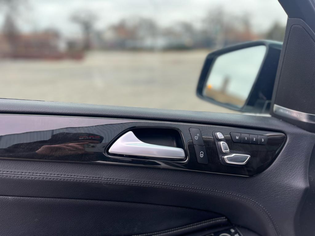 used 2018 Mercedes-Benz AMG GLE 43 car, priced at $25,395