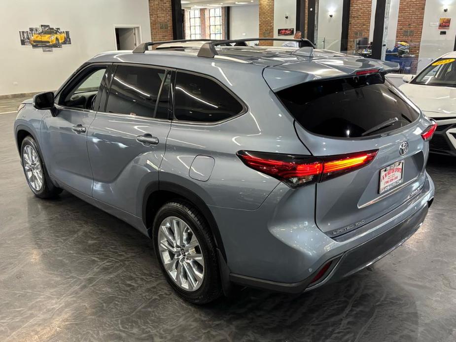 used 2021 Toyota Highlander car, priced at $35,488