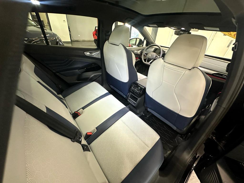 used 2024 Volkswagen ID.4 car, priced at $25,500