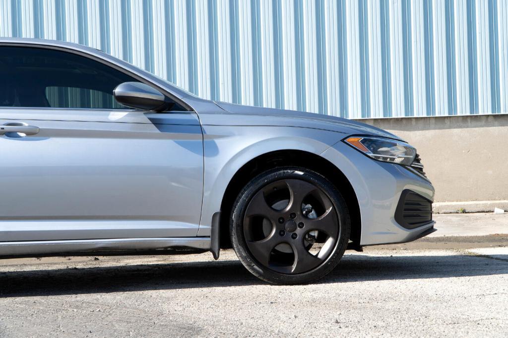 used 2024 Volkswagen Jetta car, priced at $19,995