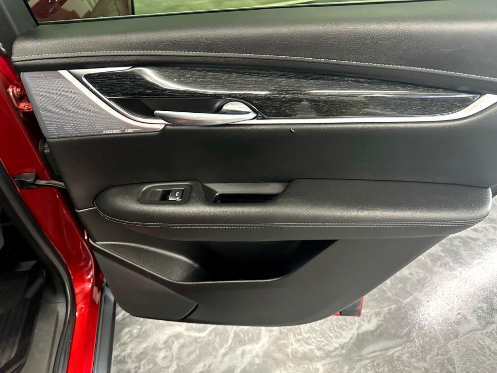 used 2021 Cadillac XT5 car, priced at $23,995