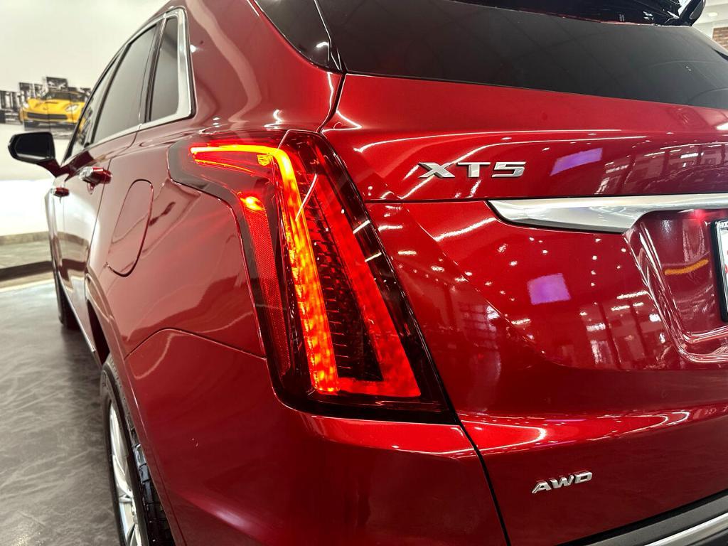 used 2021 Cadillac XT5 car, priced at $23,995