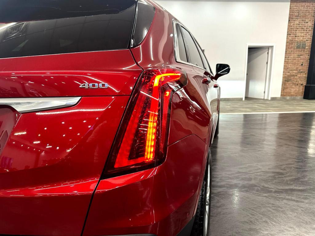 used 2021 Cadillac XT5 car, priced at $23,995