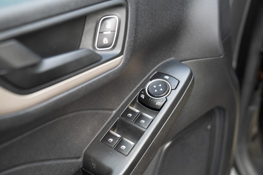 used 2022 Ford Escape car, priced at $15,995