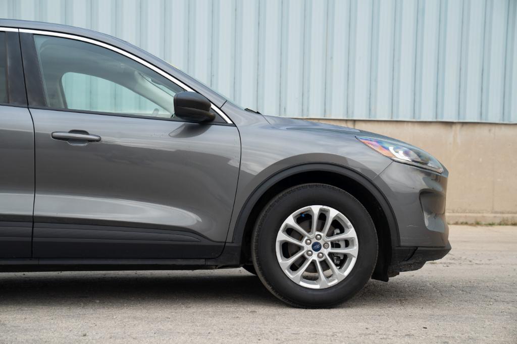 used 2022 Ford Escape car, priced at $15,995