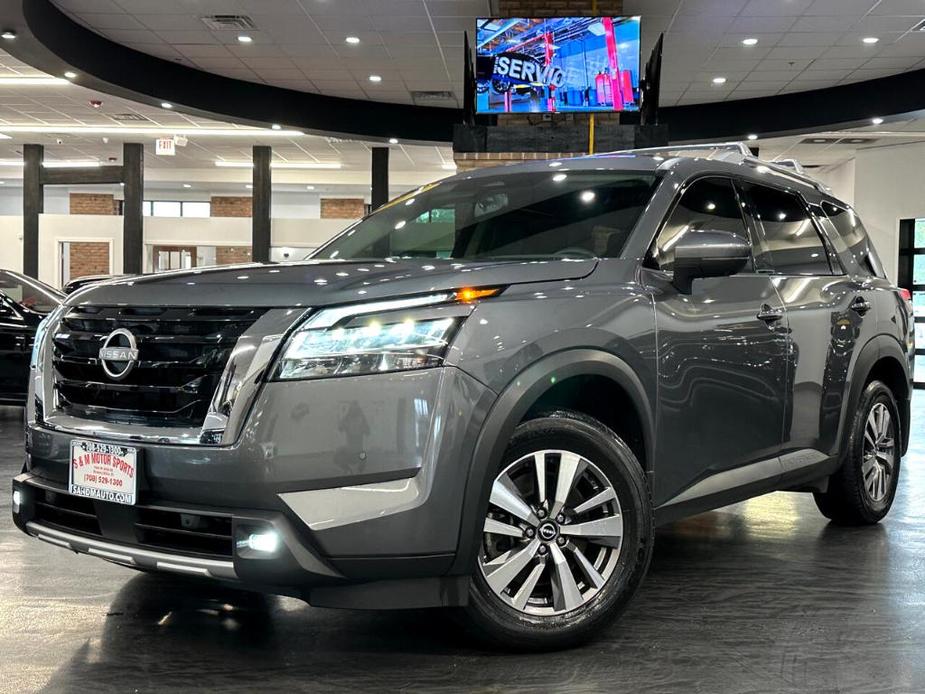 used 2022 Nissan Pathfinder car, priced at $34,988