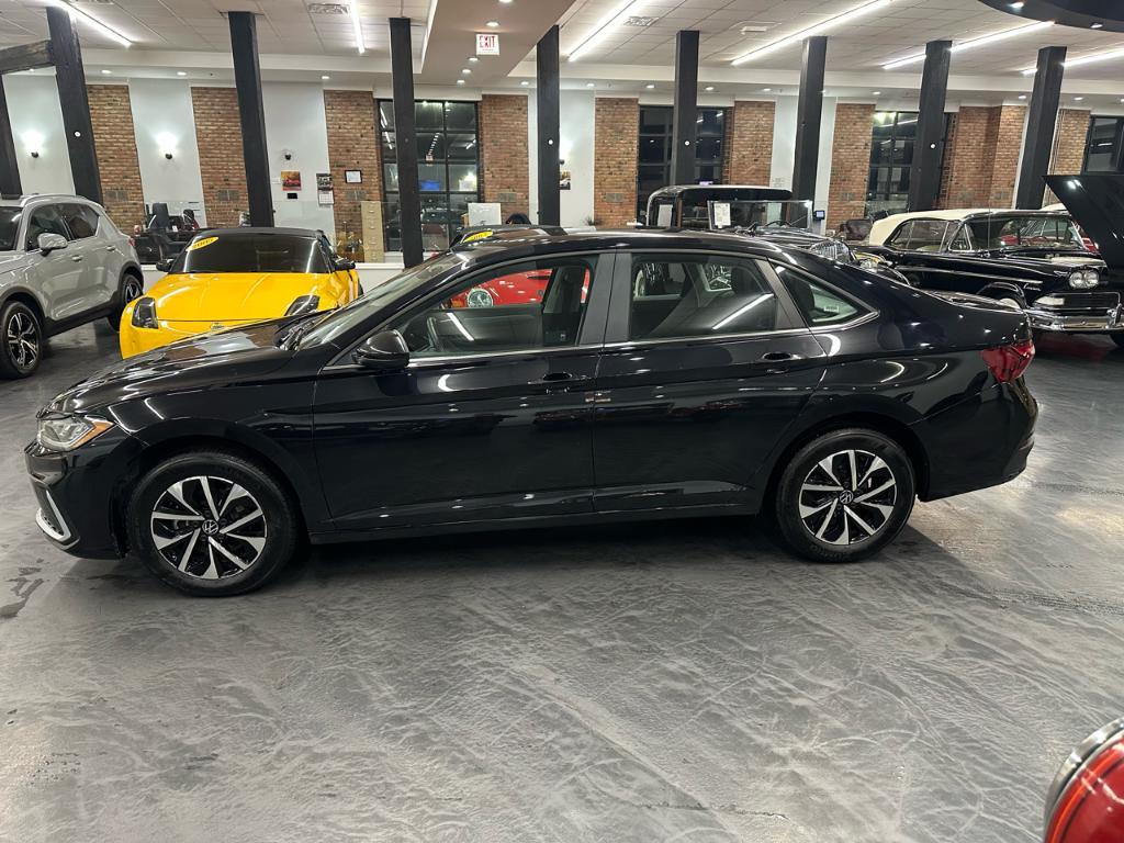 used 2025 Volkswagen Jetta car