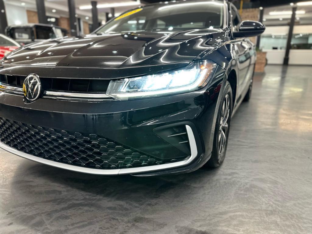 used 2025 Volkswagen Jetta car