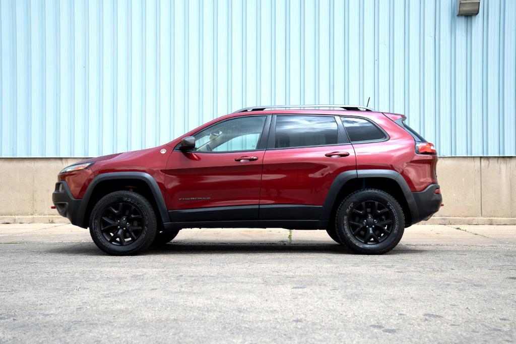used 2017 Jeep Cherokee car, priced at $10,995
