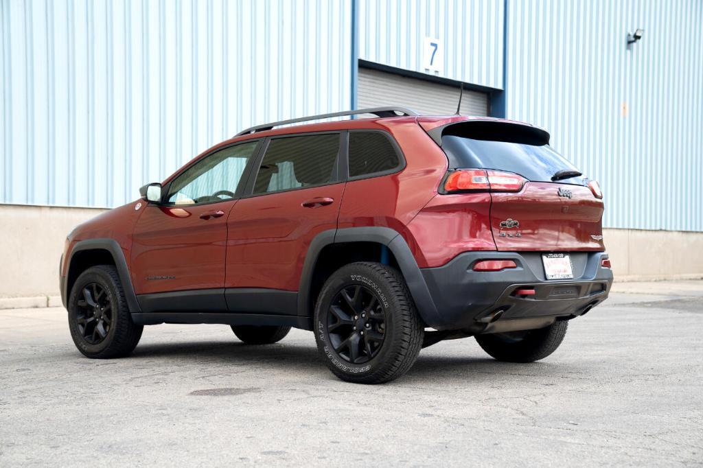 used 2017 Jeep Cherokee car, priced at $10,995