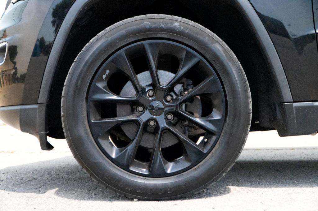 used 2018 Jeep Grand Cherokee car