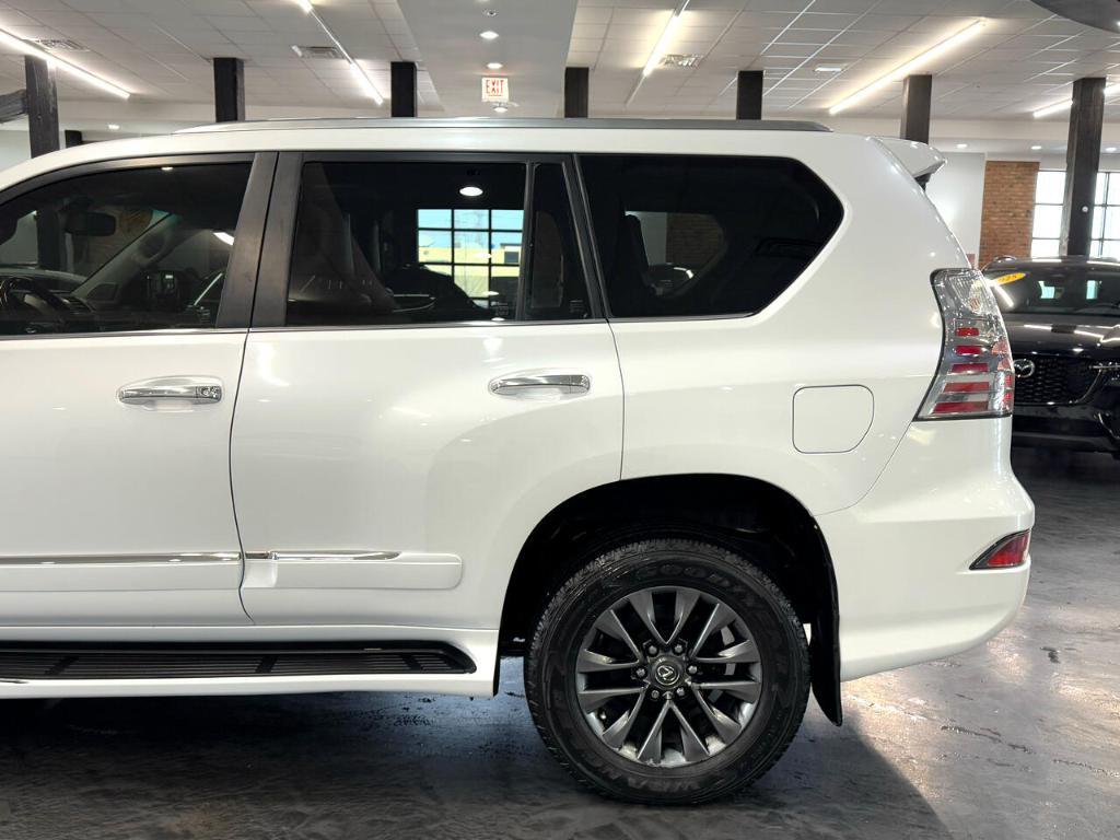 used 2016 Lexus GX 460 car, priced at $21,988