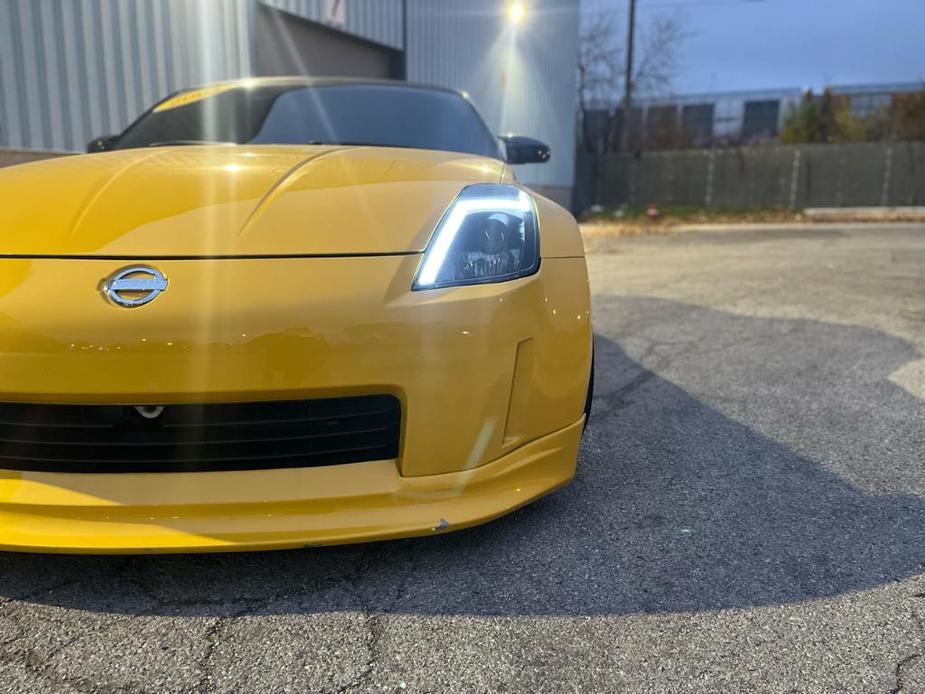 used 2005 Nissan 350Z car, priced at $19,988