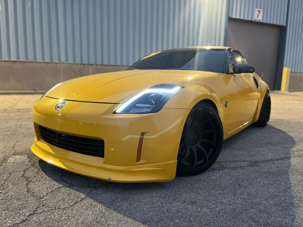 used 2005 Nissan 350Z car, priced at $19,988