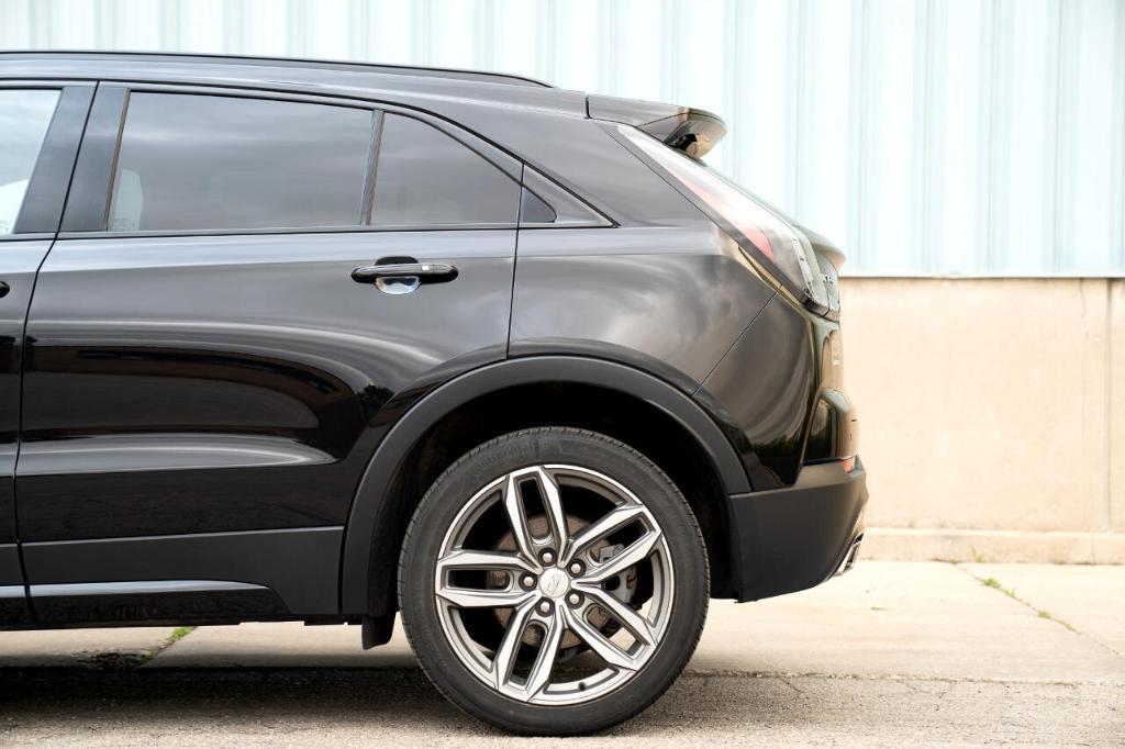 used 2023 Cadillac XT4 car, priced at $27,998