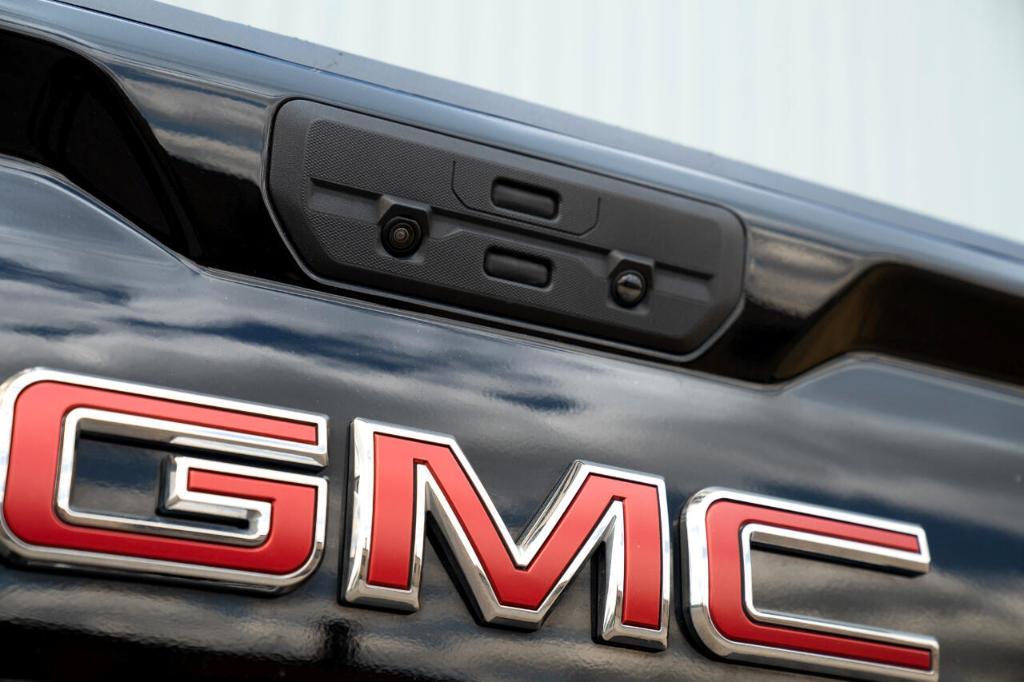 used 2022 GMC Sierra 1500 Limited car, priced at $32,995