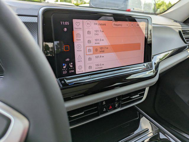 new 2025 Volkswagen Atlas car, priced at $49,114