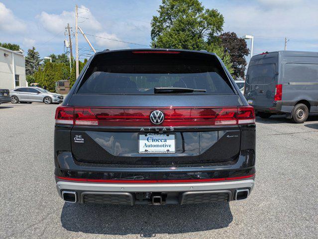 new 2025 Volkswagen Atlas car, priced at $49,114