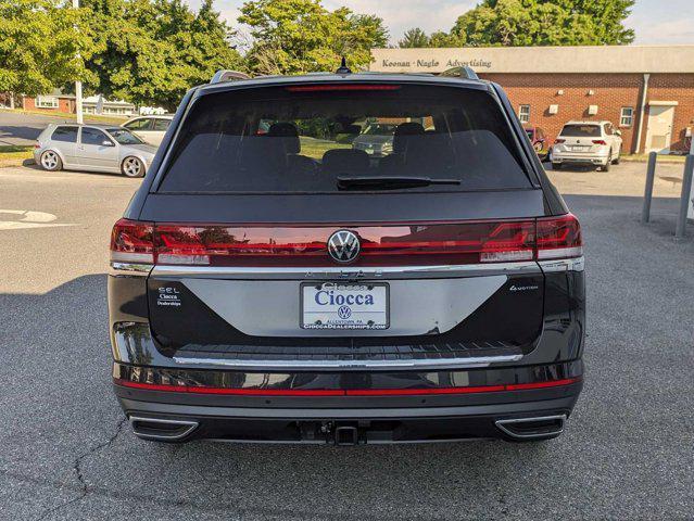 new 2024 Volkswagen Atlas car, priced at $49,468