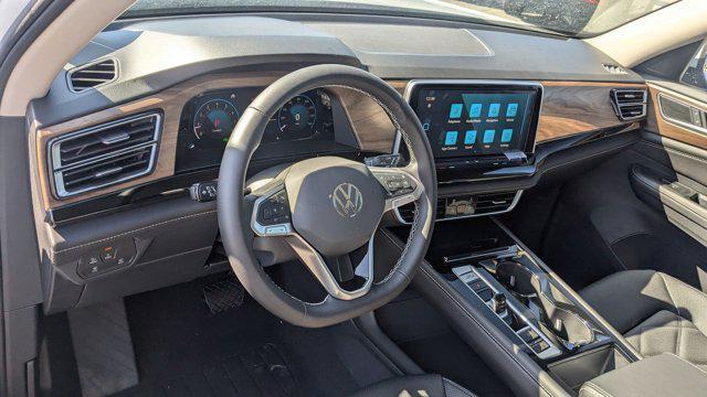 new 2025 Volkswagen Atlas car, priced at $45,130