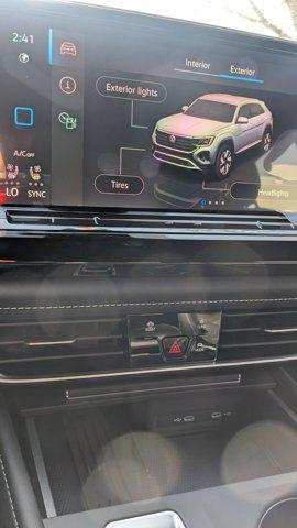 new 2025 Volkswagen Atlas Cross Sport car, priced at $39,945