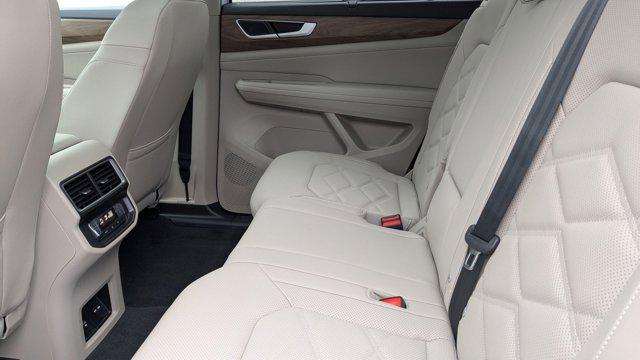 new 2025 Volkswagen Atlas car, priced at $46,985