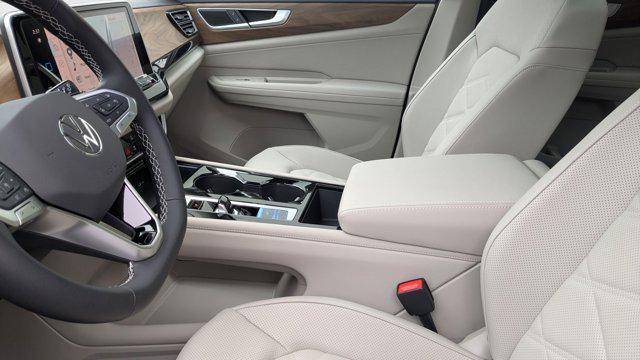 new 2025 Volkswagen Atlas car, priced at $46,985