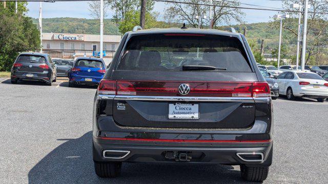 new 2025 Volkswagen Atlas car, priced at $50,800