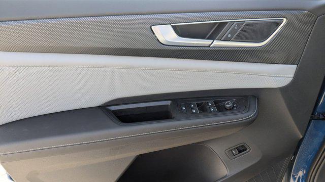 new 2025 Volkswagen Atlas Cross Sport car, priced at $49,435