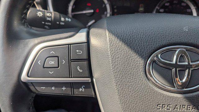 used 2022 Toyota Highlander car, priced at $32,447