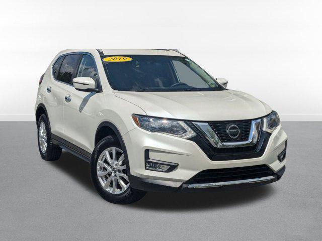 used 2019 Nissan Rogue car, priced at $18,577