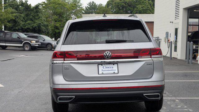 new 2025 Volkswagen Atlas car, priced at $41,077