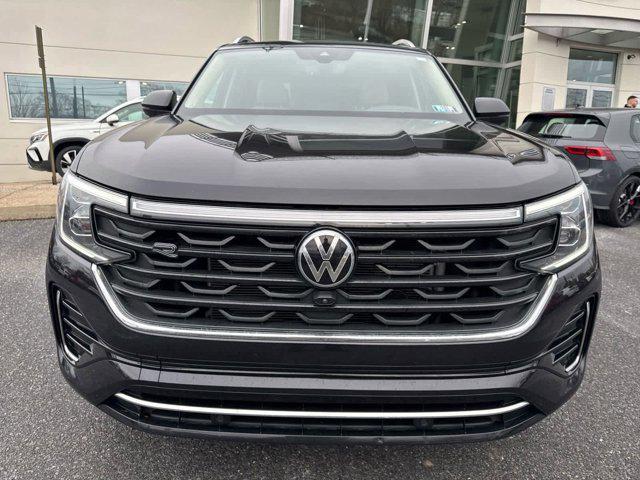 used 2024 Volkswagen Atlas car, priced at $40,999