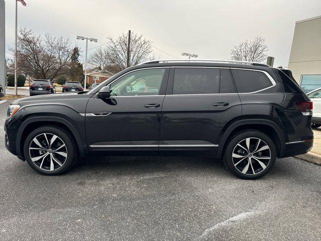 used 2024 Volkswagen Atlas car, priced at $40,999