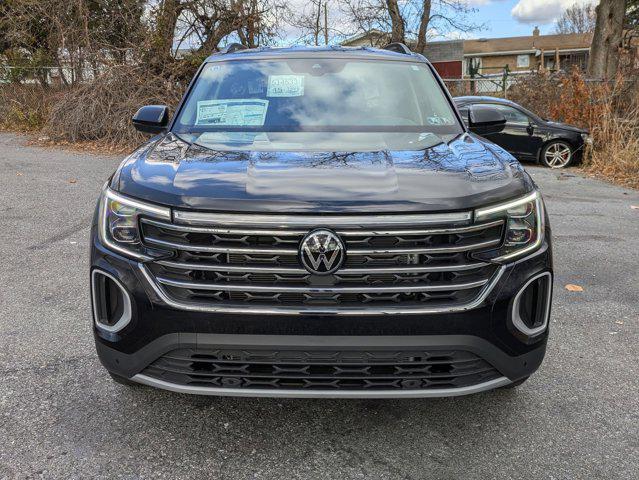 new 2025 Volkswagen Atlas car, priced at $46,015