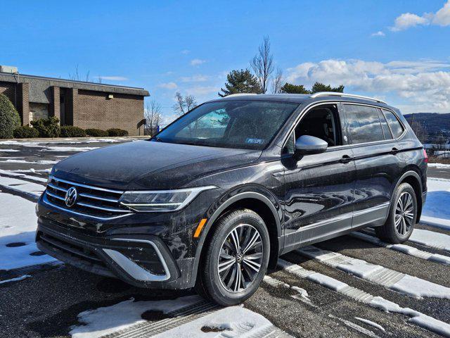 new 2024 Volkswagen Tiguan car, priced at $34,500