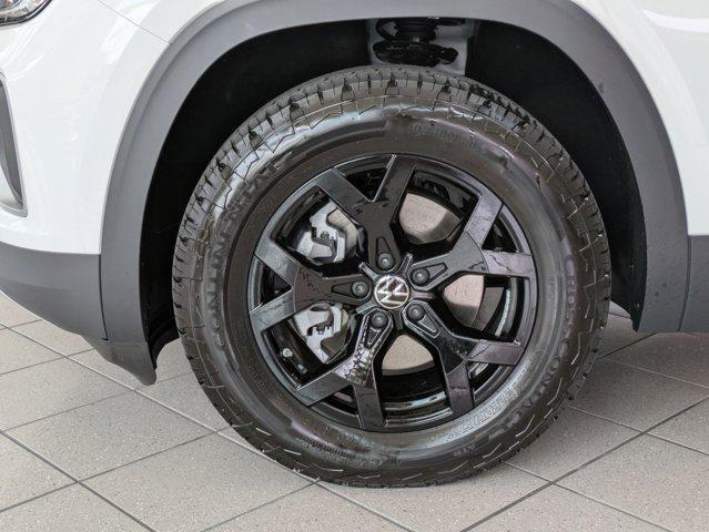 new 2025 Volkswagen Atlas car, priced at $47,749