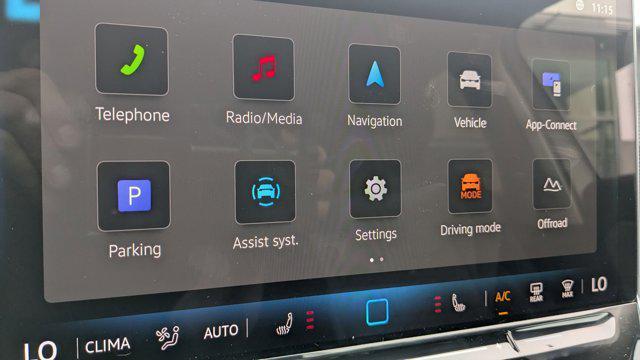 new 2025 Volkswagen Tiguan car, priced at $33,126