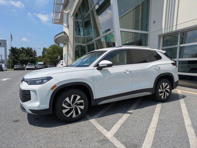 new 2025 Volkswagen Tiguan car, priced at $33,011