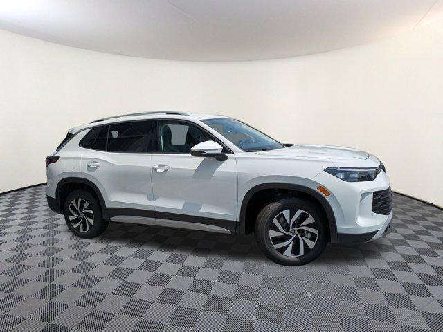 new 2025 Volkswagen Tiguan car, priced at $33,011