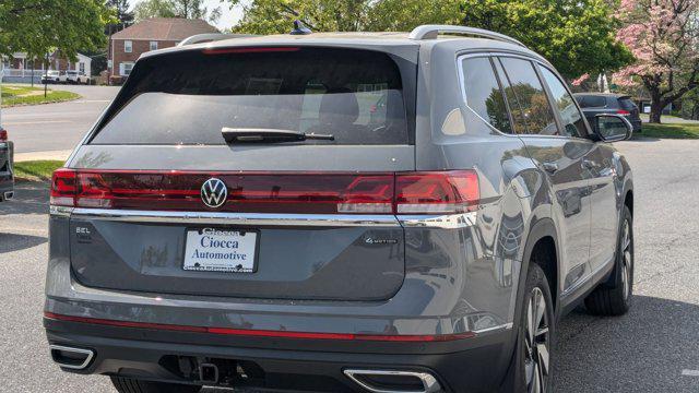new 2025 Volkswagen Atlas car, priced at $49,290