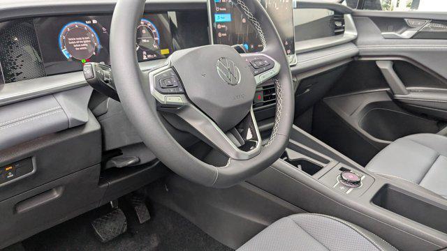 new 2025 Volkswagen Tiguan car, priced at $37,184