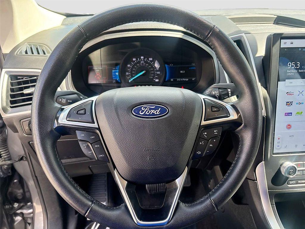 used 2024 Ford Edge car, priced at $18,995